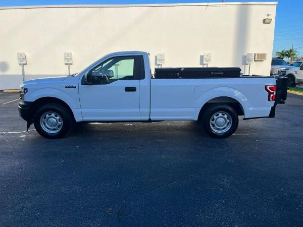 2018 Ford, dovoz USA — foto 5 z 12