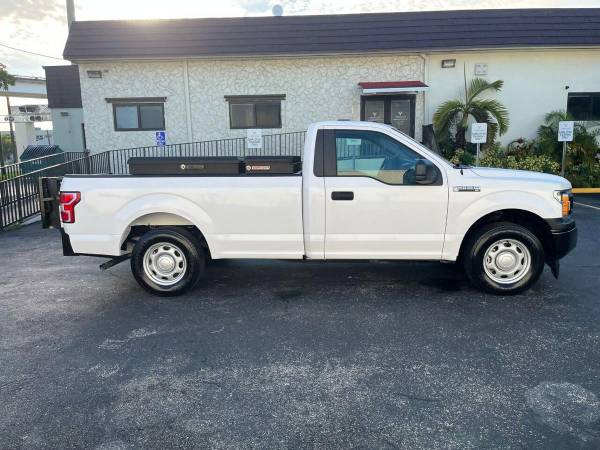 2018 Ford, dovoz USA — foto 7 z 12