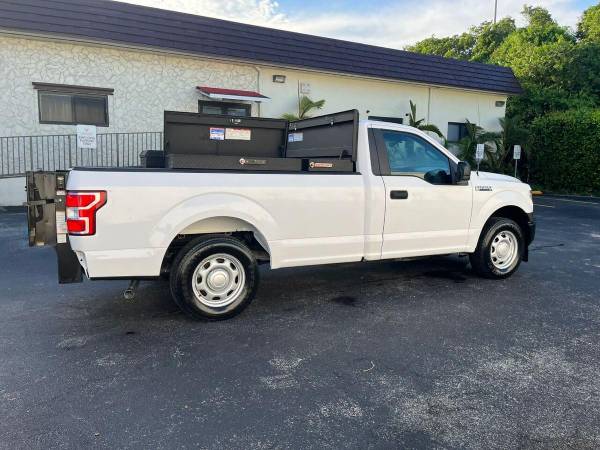 2018 Ford, dovoz USA — foto 8 z 12