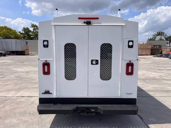 2019 Ford, dovoz USA — foto 9 z 12