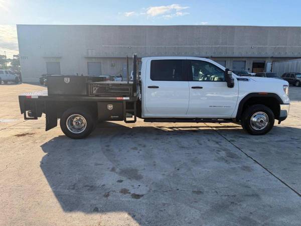 2022 GMC, dovoz USA — foto 7 z 12