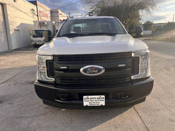 2019 Ford, dovoz USA — foto 11 z 12