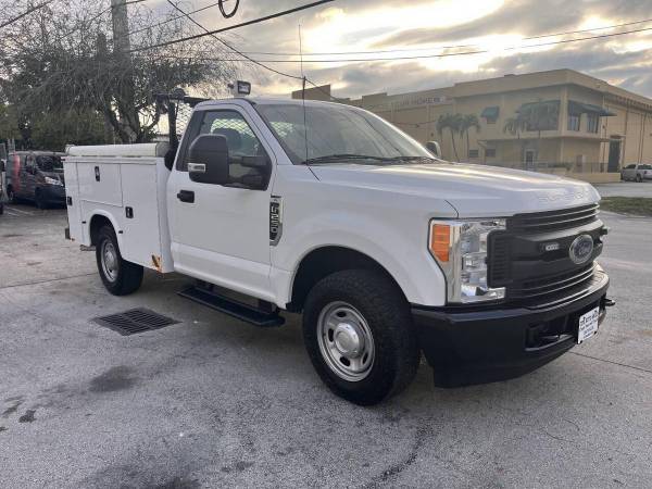 2019 Ford, dovoz USA — foto 2 z 12