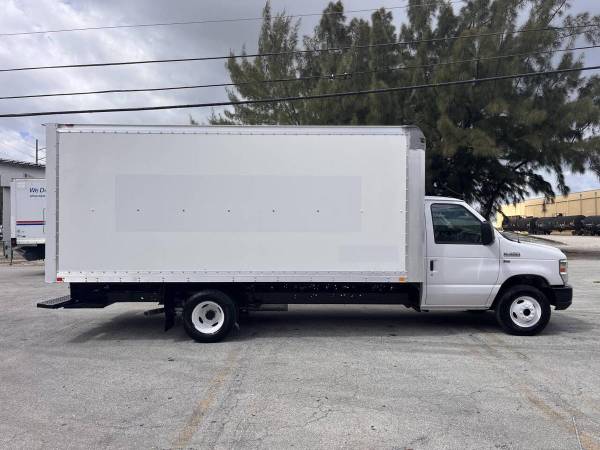 2019 Ford, dovoz USA — foto 6 z 12