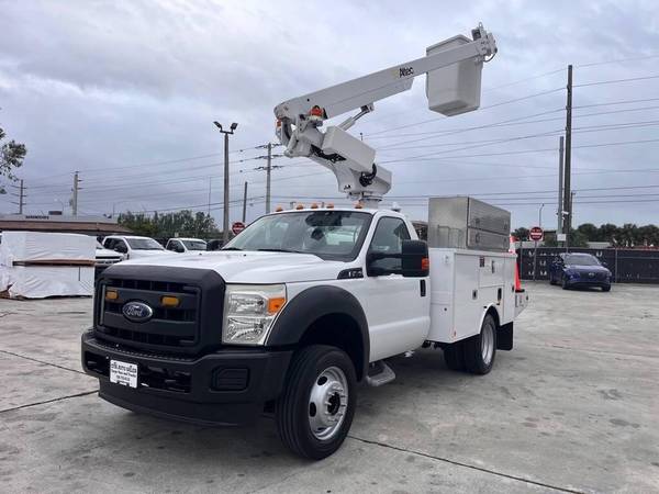 2014 Ford, dovoz USA — foto 3 z 12