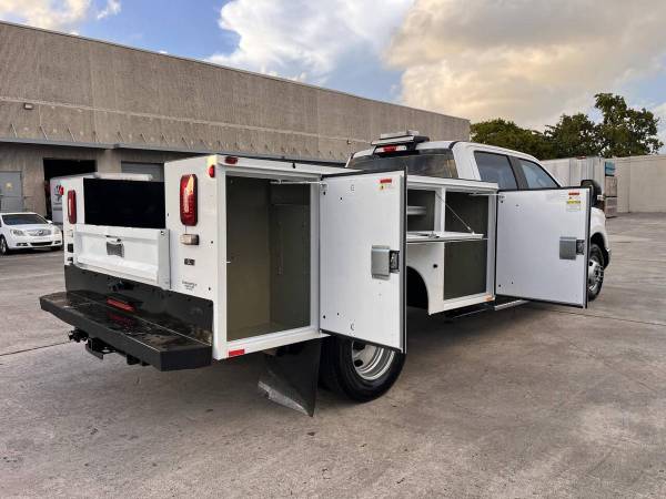 2018 Ford, dovoz USA — foto 11 z 12