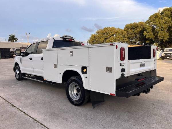 2018 Ford, dovoz USA — foto 3 z 12