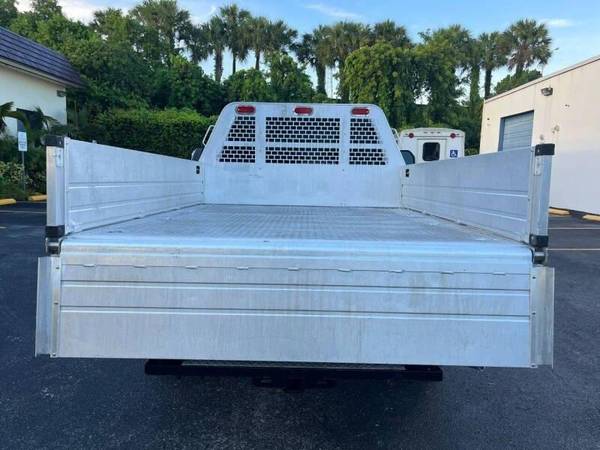 2019 Ford, dovoz USA — foto 11 z 12