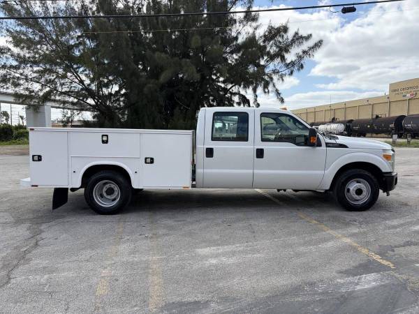 2015 Ford, dovoz USA — foto 9 z 12