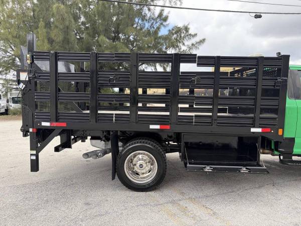 2019 Ford, dovoz USA — foto 8 z 12
