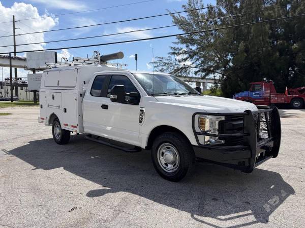 2019 Ford, dovoz USA — foto 2 z 12