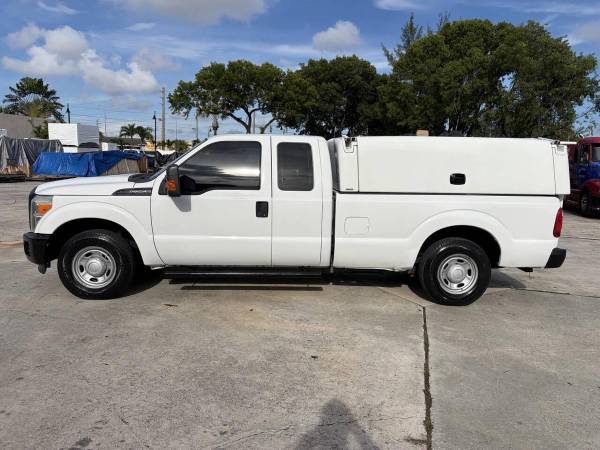 2016 Ford, dovoz USA — foto 5 z 12