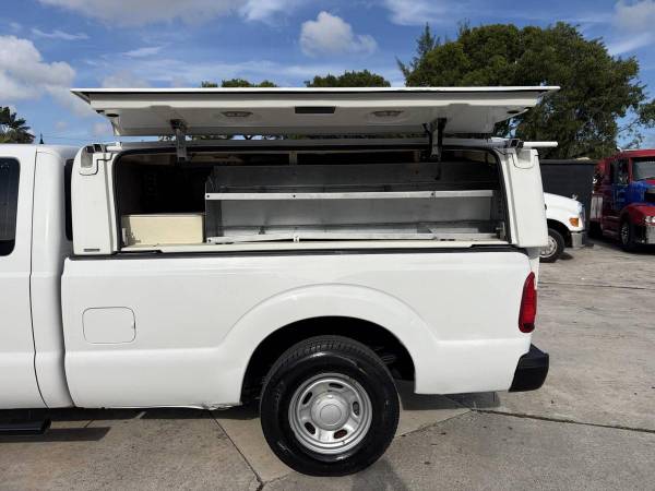 2016 Ford, dovoz USA — foto 7 z 12