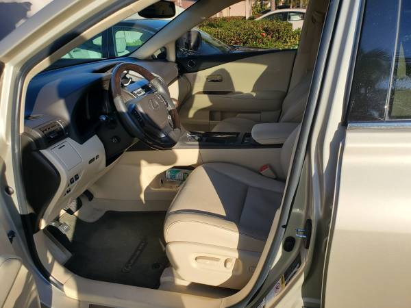 2014 Lexus, dovoz USA — foto 6 z 10