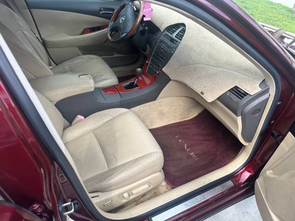 2007 Lexus, dovoz USA — foto 2 z 12