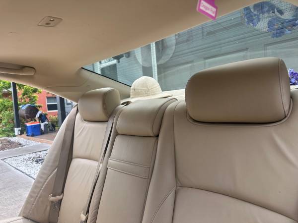 2007 Lexus, dovoz USA — foto 7 z 12