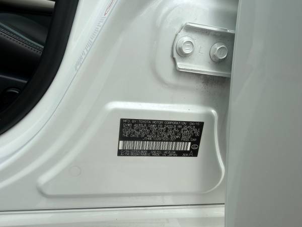 2015 Lexus, dovoz USA — foto 10 z 12