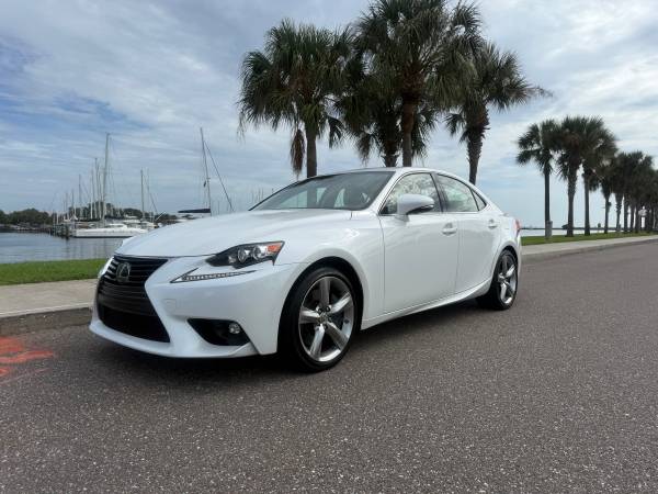 2015 Lexus, dovoz USA — foto 3 z 12