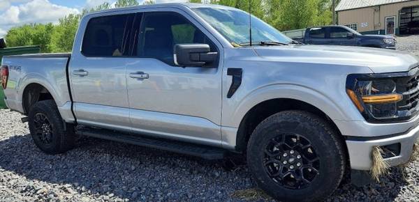 2025 Ford, dovoz USA — foto 3 z 9