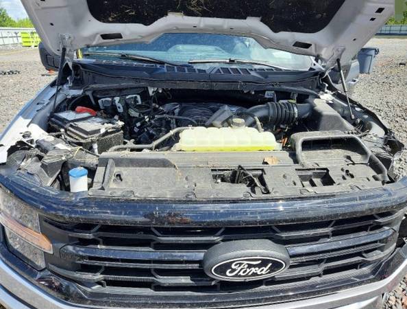2025 Ford, dovoz USA — foto 4 z 9