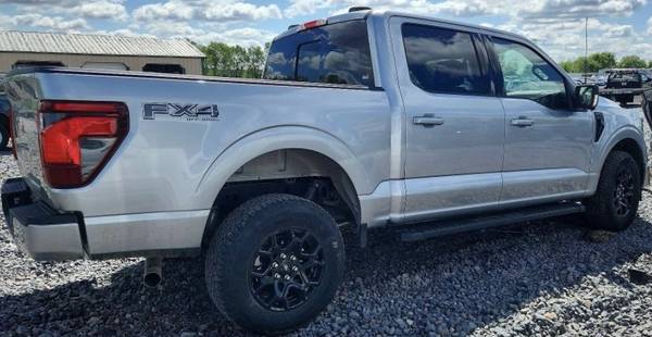 2025 Ford, dovoz USA — foto 5 z 9
