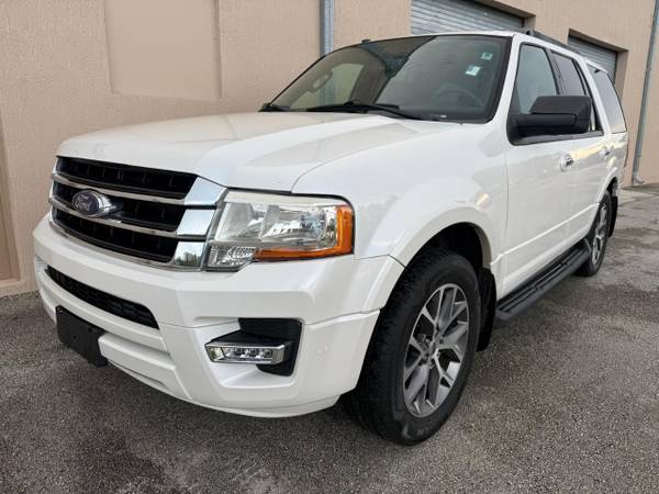 2017 Ford, dovoz USA — foto 9 z 12