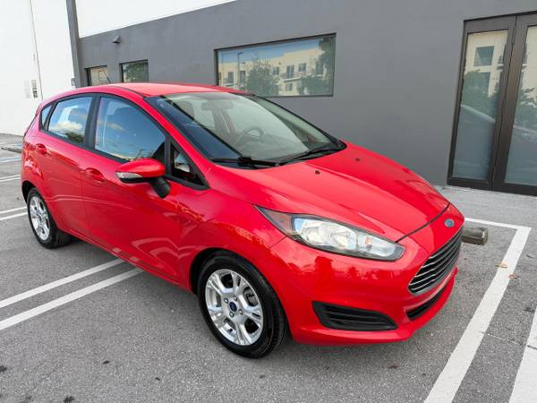 2015 Ford, dovoz USA — foto 2 z 12