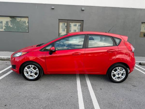 2015 Ford, dovoz USA — foto 9 z 12