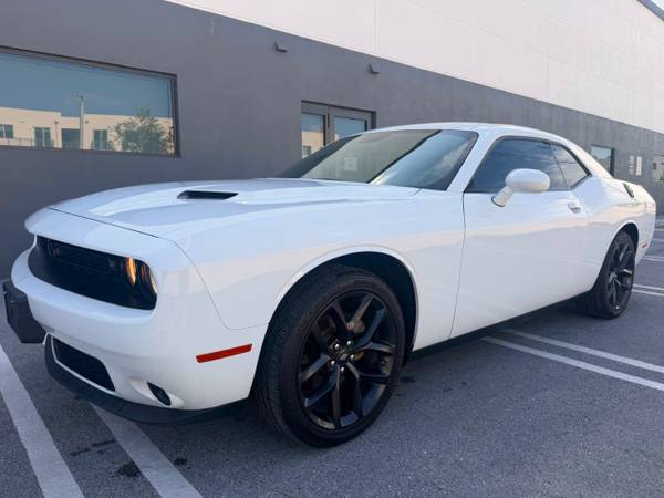 2022 Dodge, dovoz USA — foto 3 z 12