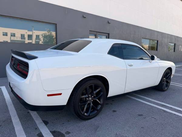2022 Dodge, dovoz USA — foto 4 z 12