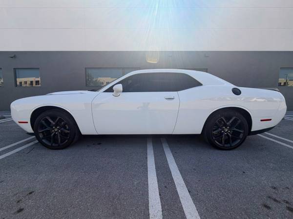 2022 Dodge, dovoz USA — foto 7 z 12