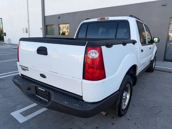 2005 Ford, dovoz USA — foto 4 z 12