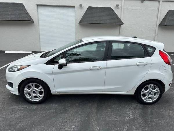 2015 Ford, dovoz USA — foto 7 z 12
