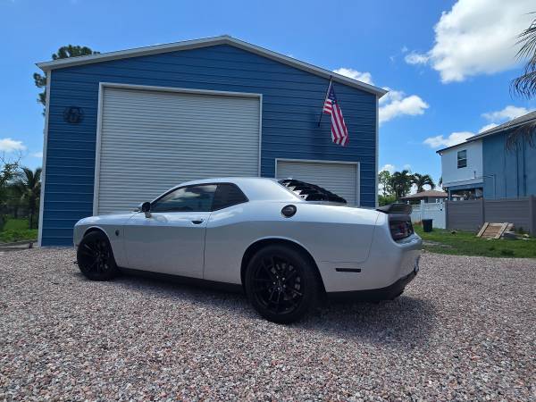 2023 Dodge, dovoz USA — foto 4 z 6