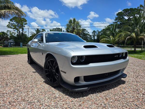 2023 Dodge, dovoz USA — foto 5 z 6