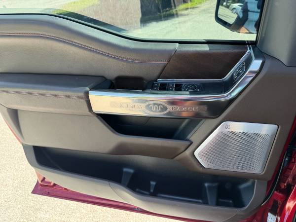 2021 Ford, dovoz USA — foto 6 z 12