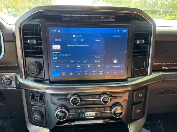2021 Ford, dovoz USA — foto 7 z 12
