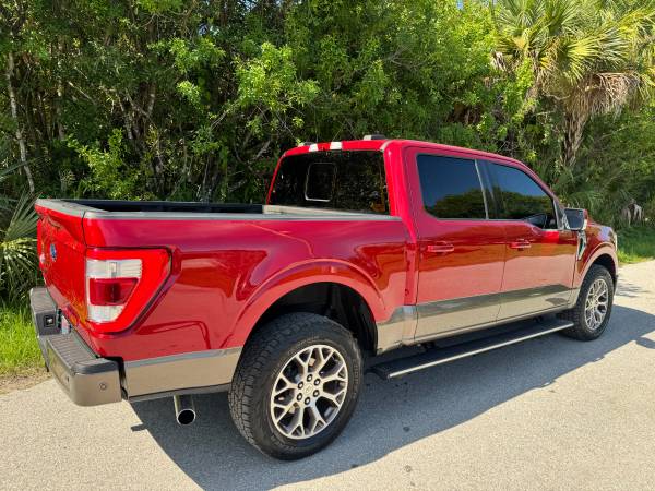 2021 Ford, dovoz USA — foto 8 z 12