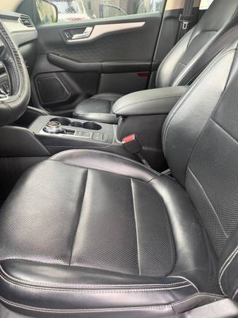 2020 Ford, dovoz USA — foto 9 z 10