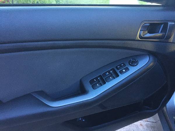 2015 Kia, dovoz USA — foto 9 z 12