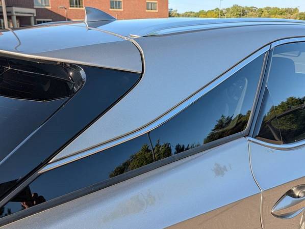 Lexus, dovoz USA — foto 5 z 5