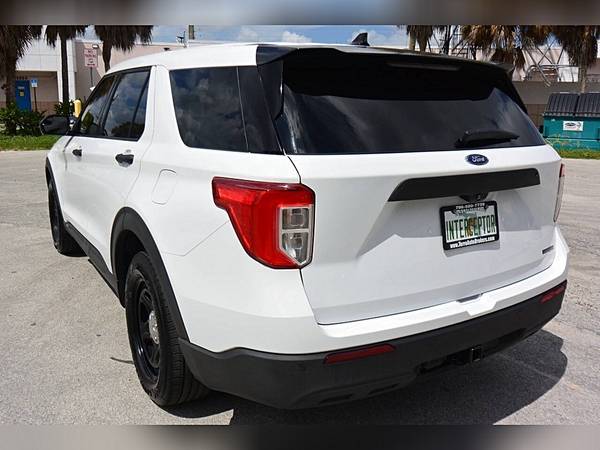 2020 Ford, dovoz USA — foto 5 z 12
