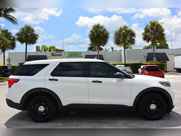 2020 Ford, dovoz USA — foto 8 z 12