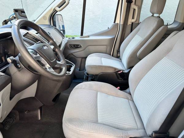 2019 Ford, dovoz USA — foto 4 z 12