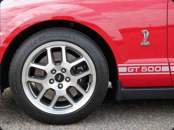 2009 Ford, dovoz USA — foto 11 z 12