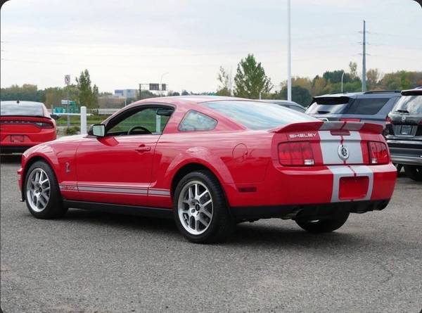 2009 Ford, dovoz USA — foto 8 z 12
