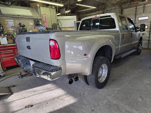 2008 Ford, dovoz USA — foto 2 z 6