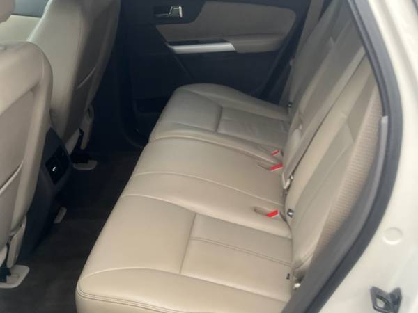2013 Ford, dovoz USA — foto 8 z 12