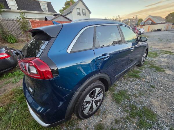 2017 Kia, dovoz USA — foto 3 z 6