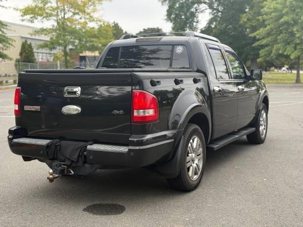 2010 Ford, dovoz USA — foto 5 z 12